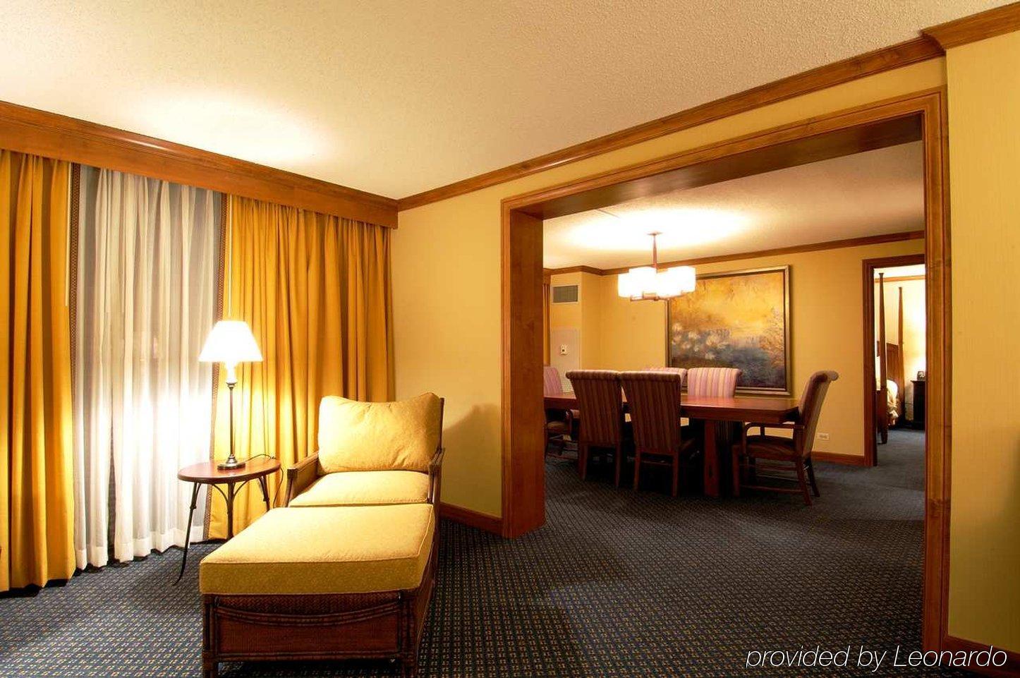 Отель Doubletree By Hilton Chicago - Ок-Брук Номер фото